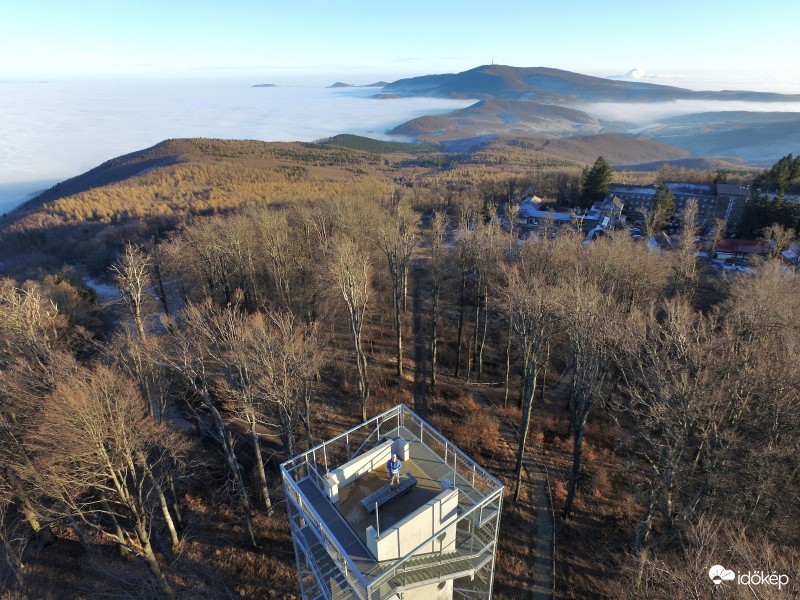 Drón fotóm a Péter-hegyese kilátóból,Galyatető,Mátra2016-12-20