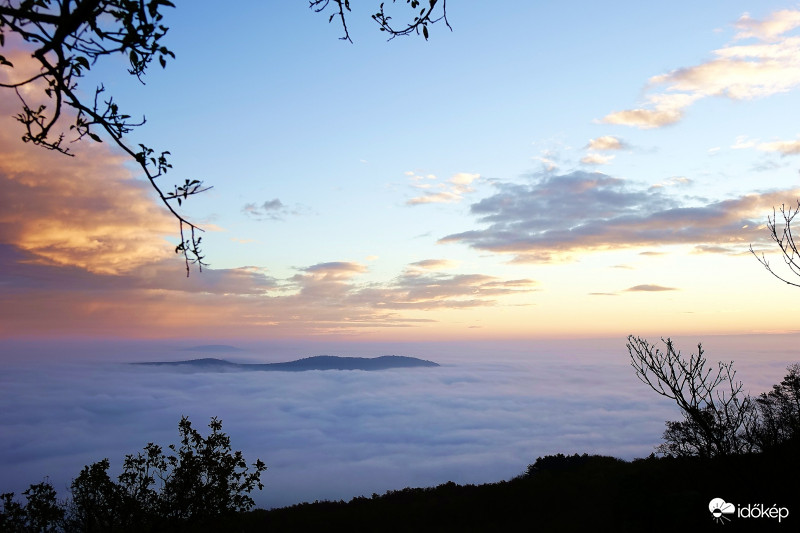 Csodalátvány a Badacsonyról !! Pazar élmény a felhők fölött 2017-11-11