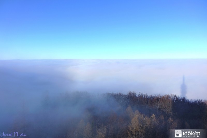 Elképesztő panoráma a felhők felett a kékesi TV kilátóból ,2015.12.07.