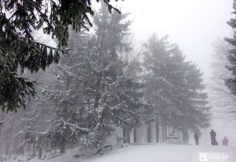 Igazi És Szép Téli Idő Kékestetőn A Nemzeti Ünnepünkön. 2016.03.15