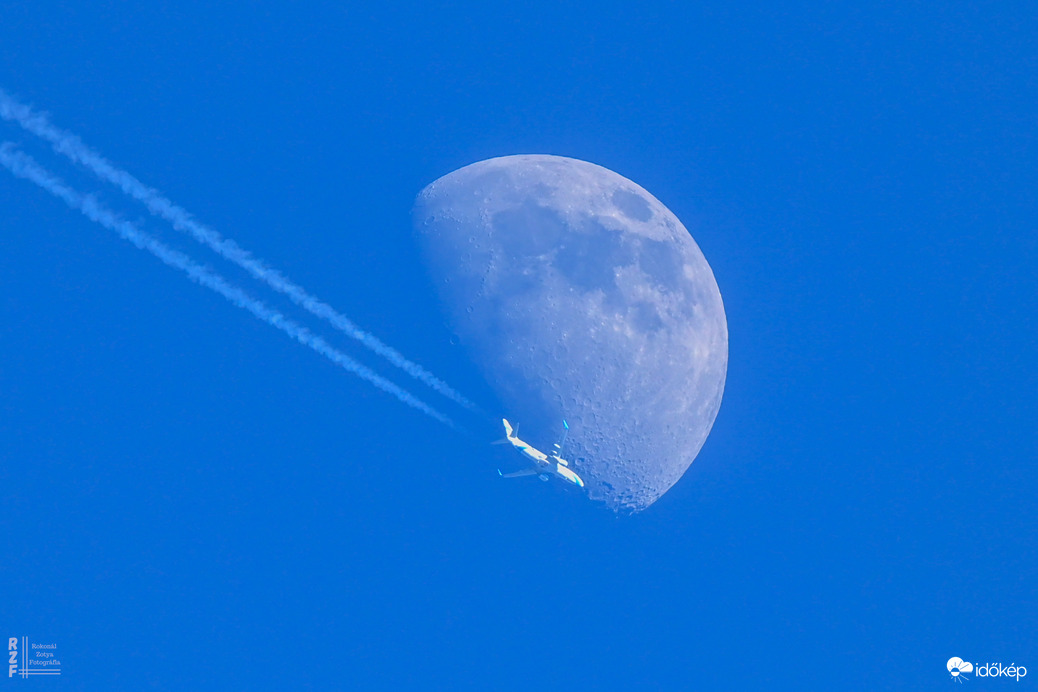 Egyetlen szerencsés másodperc: Holdjárat – átszállás nélkül