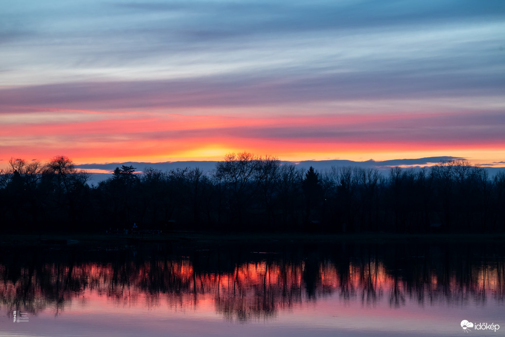 Tüzes naplemente Tiszalökön
