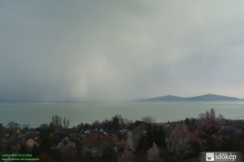 Tavaszi zápor Fonyódon