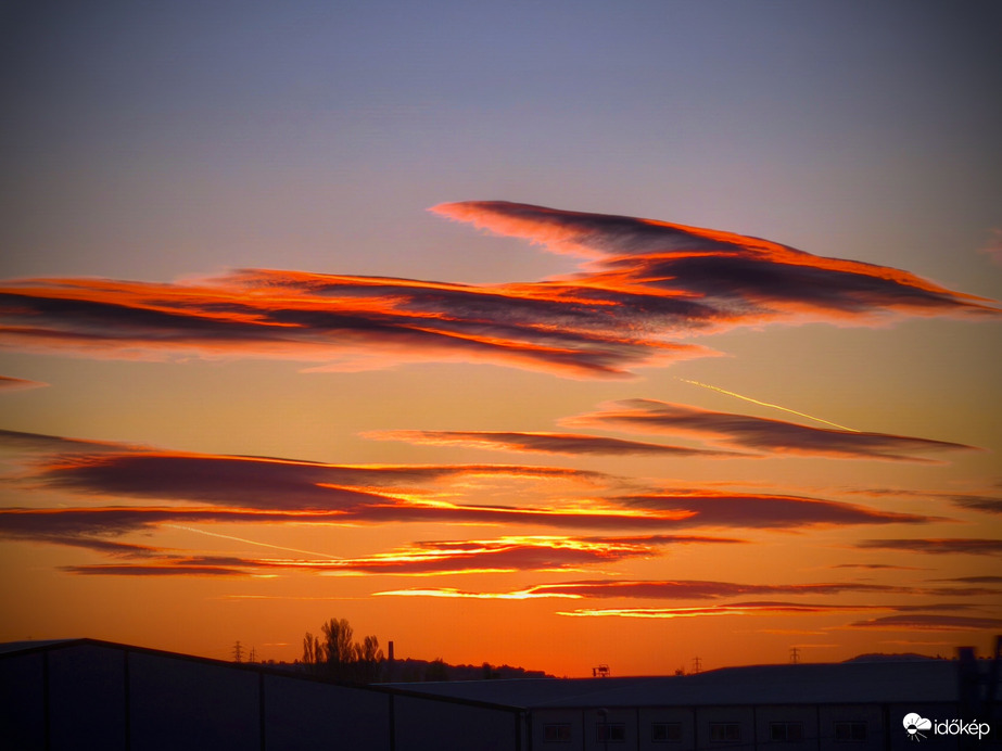 Altocumulus lenticularis