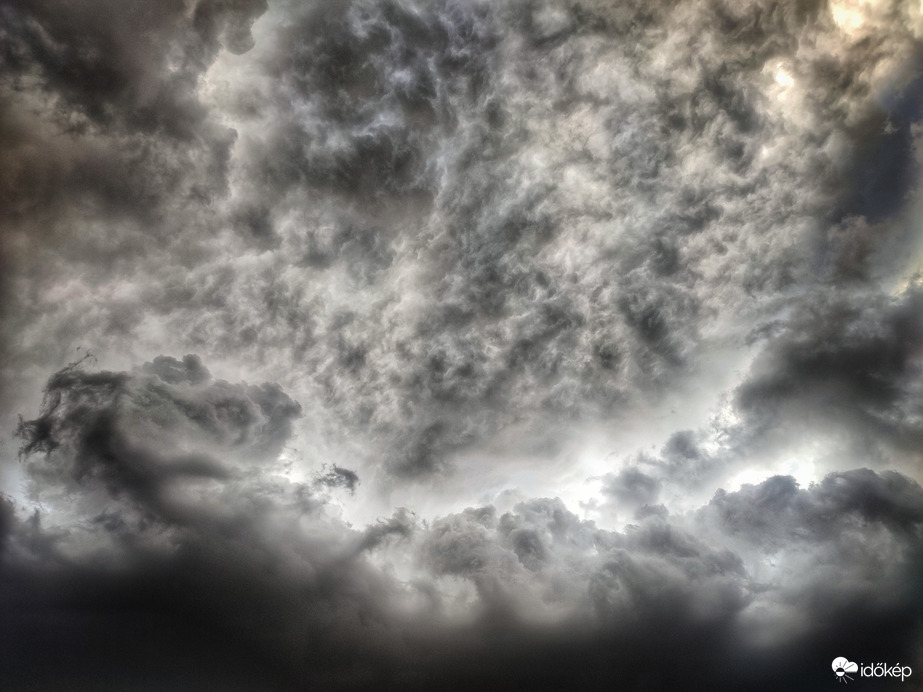 Száraz átvonulás utáni hömpölygés