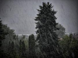 A várva várt égszakadás