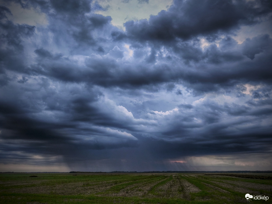 Megnyíltak az égi csapok