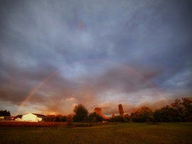 Régen volt nálunk teljes szivárvány