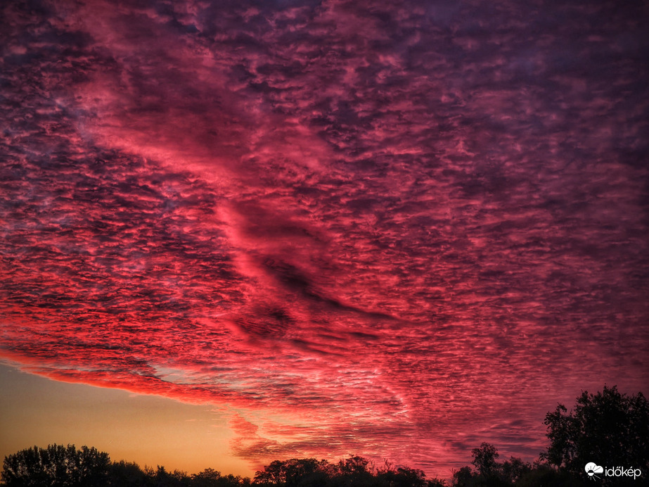 Meseszép alásütéses varázslattal indul a hétfő
