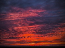 Tajtékzó KH-hullámok a mesés alkonyatban