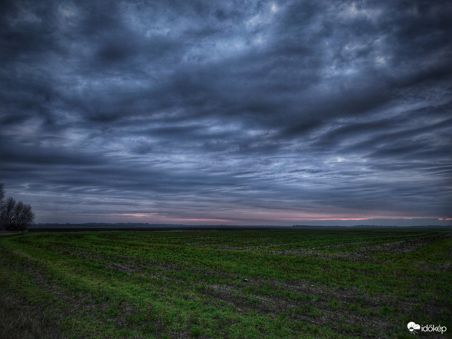 Hullámos előkészületek az újabb esőre