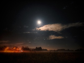 Együttállás a leszálló köddel