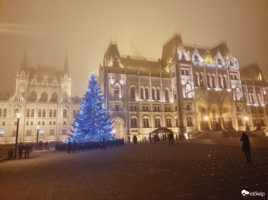 Parlement és az ország karacsonyfaja