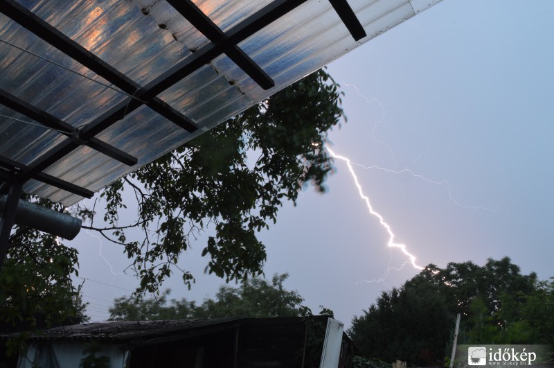 Észlelési fényképek