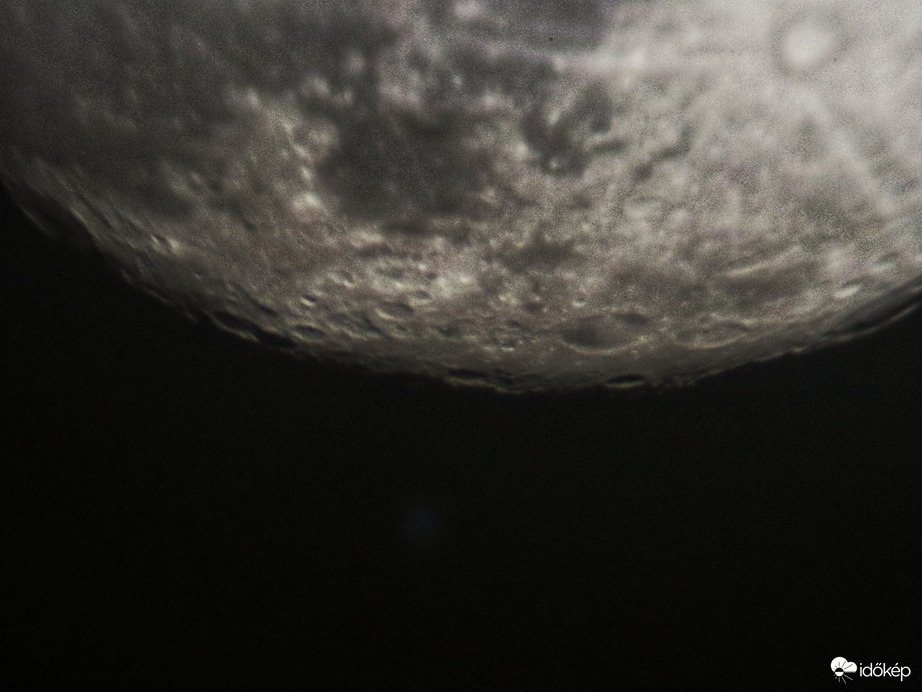 Kár a fátyolfelhőkért...