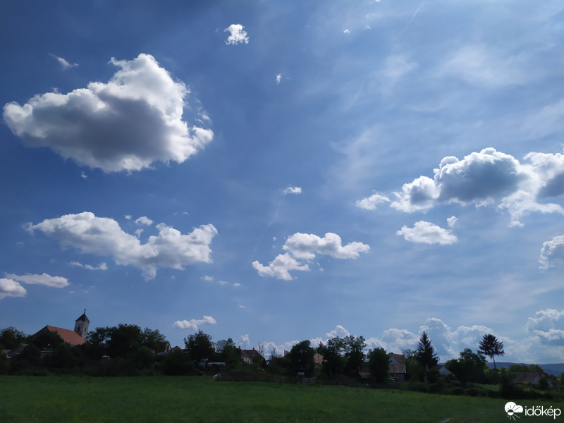 Észlelési fényképek