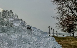 Elementáris erővel jött a partra ….