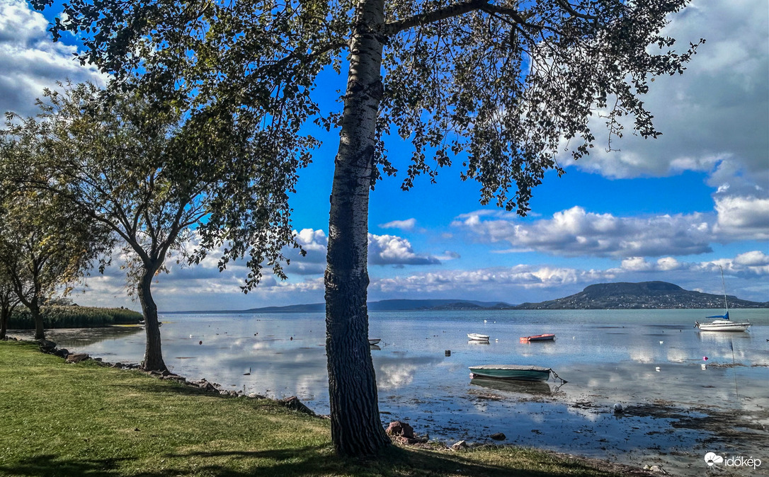 Felhők jöttek mentek 