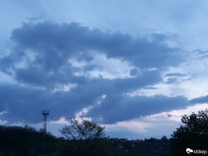 Komló