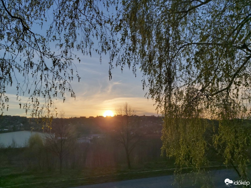 Komló