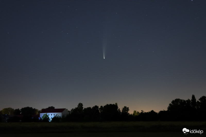 Neowise üstökös ma 02:45-kor Bp. határában.