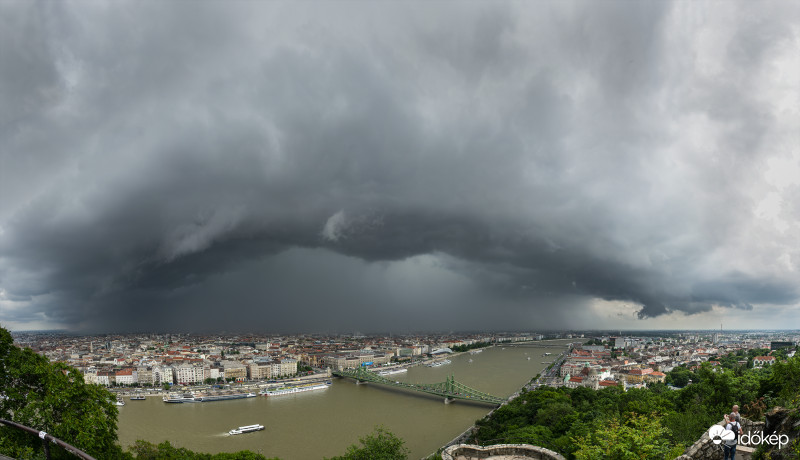 Tegnapi zivatar Budapesten.