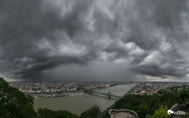 Budapesti zivatar szerdán