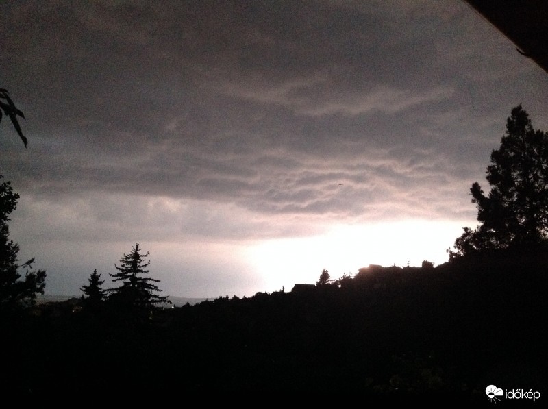 Észlelési fényképek