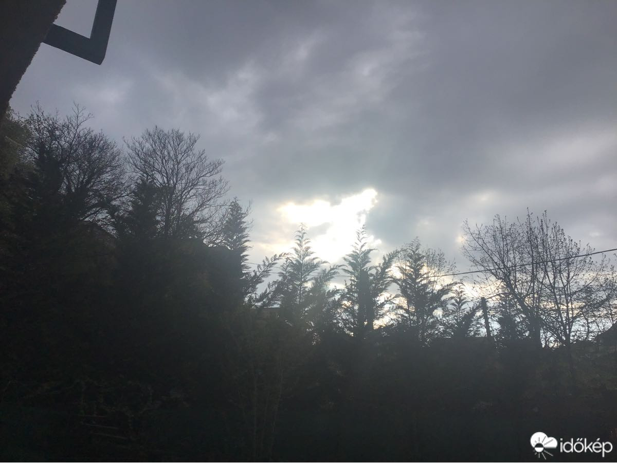 Észlelési fényképek