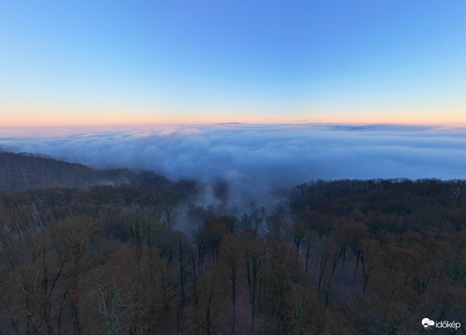 A felhők felett mindig kék az ég :)