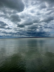 Ilyen ma Keszthelynél a Balaton