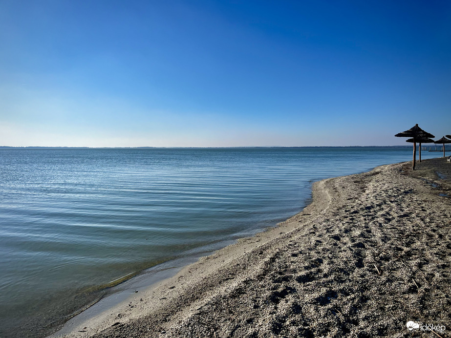 Igazi strandidő van a Balatonon…