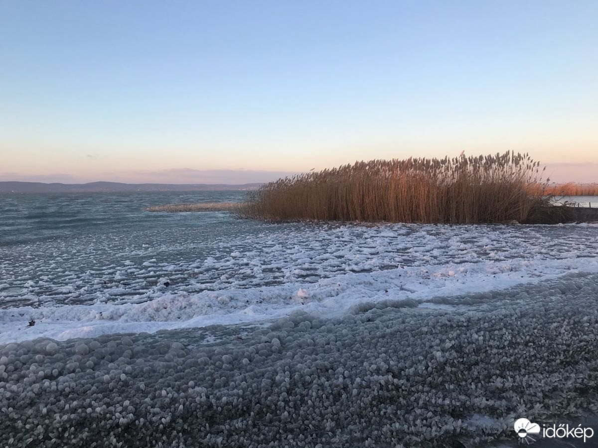 Balatonkenese