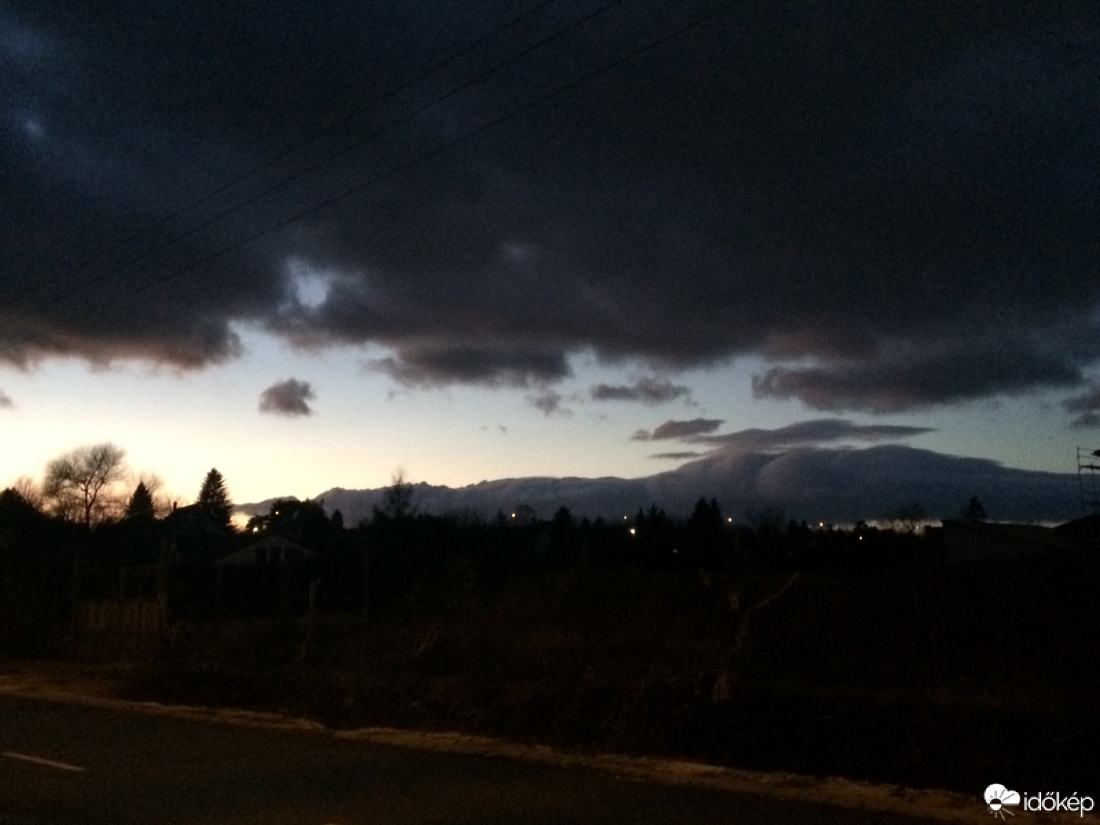 Észlelési fényképek