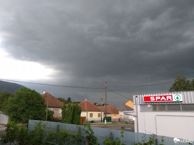 Észlelési fényképek