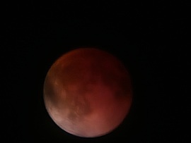 Teljes Holdfogyatkozás