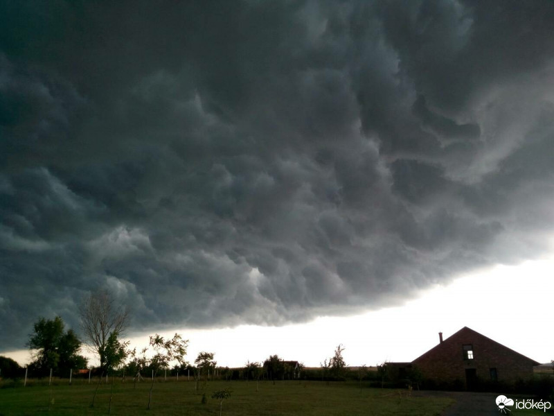 Észlelési fényképek