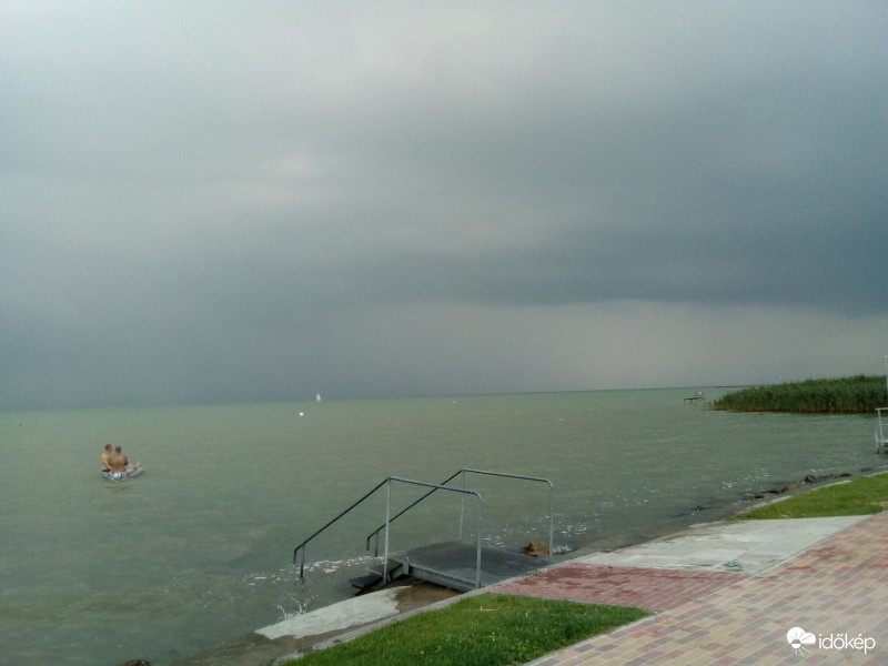 Vihar Balatonmáriafürdő
