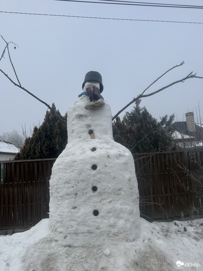 Pomáz dér hóember