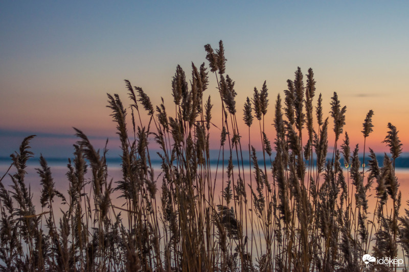 Mikor leszáll az est