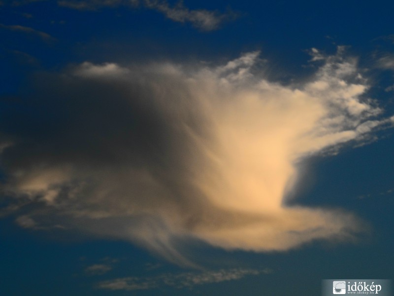 Ma késődélután, kora este