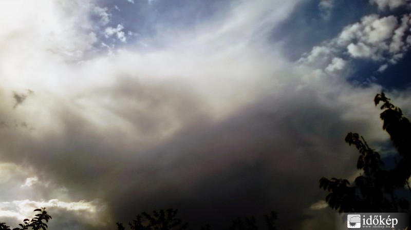 Üllő nyugati irányban Füzesabonyról nézve