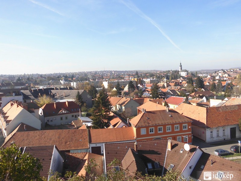 Látkép a vársétányból