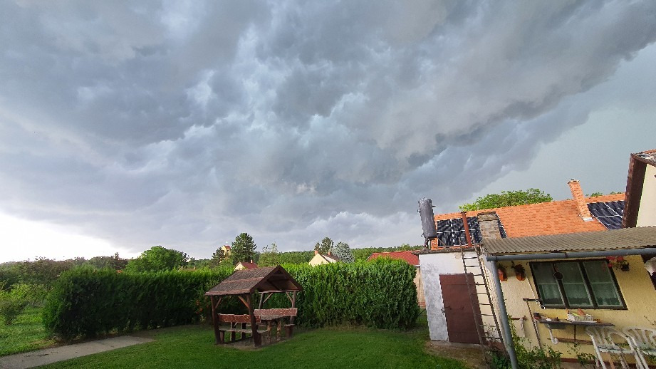 Észlelési fényképek