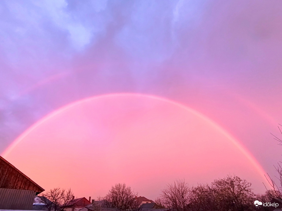 Szivárvány Karcag felett