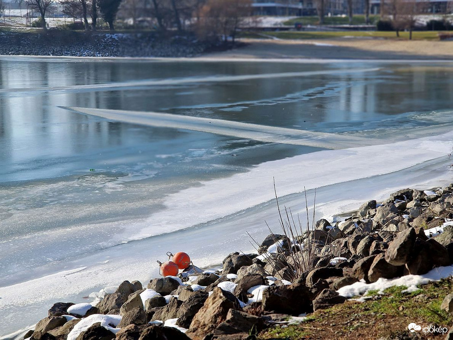 Befagyott 