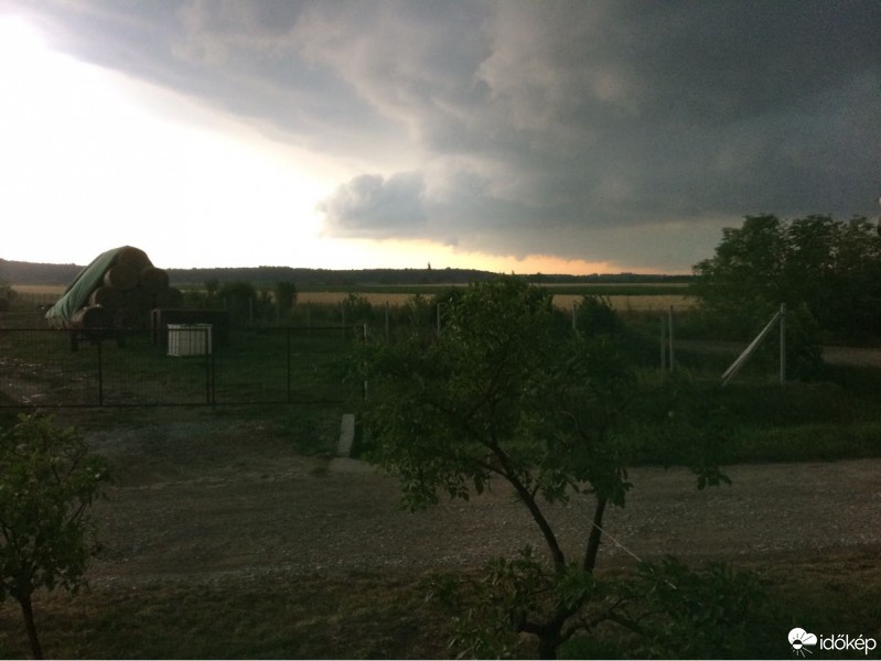 Észlelési fényképek