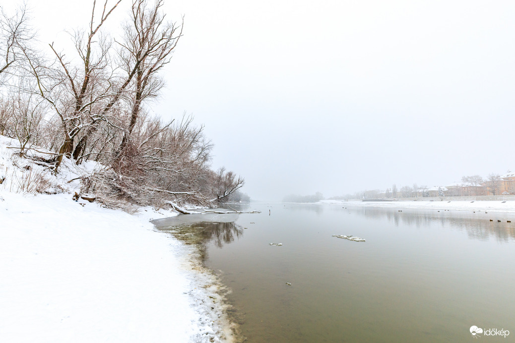 Jégzajlás a Tiszán 2026.