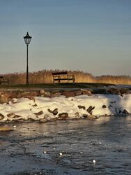 Séta a befagyott Balatonnál