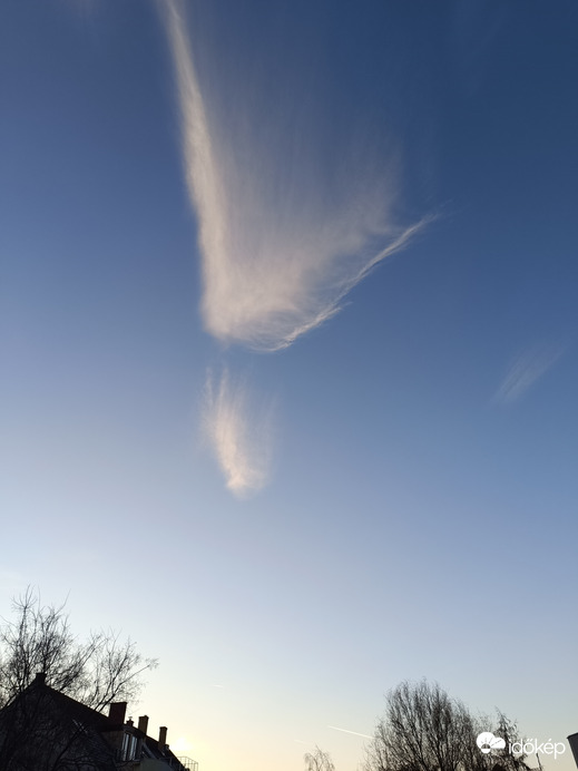 Kisütött a Nap-csöpög a jégcsap....